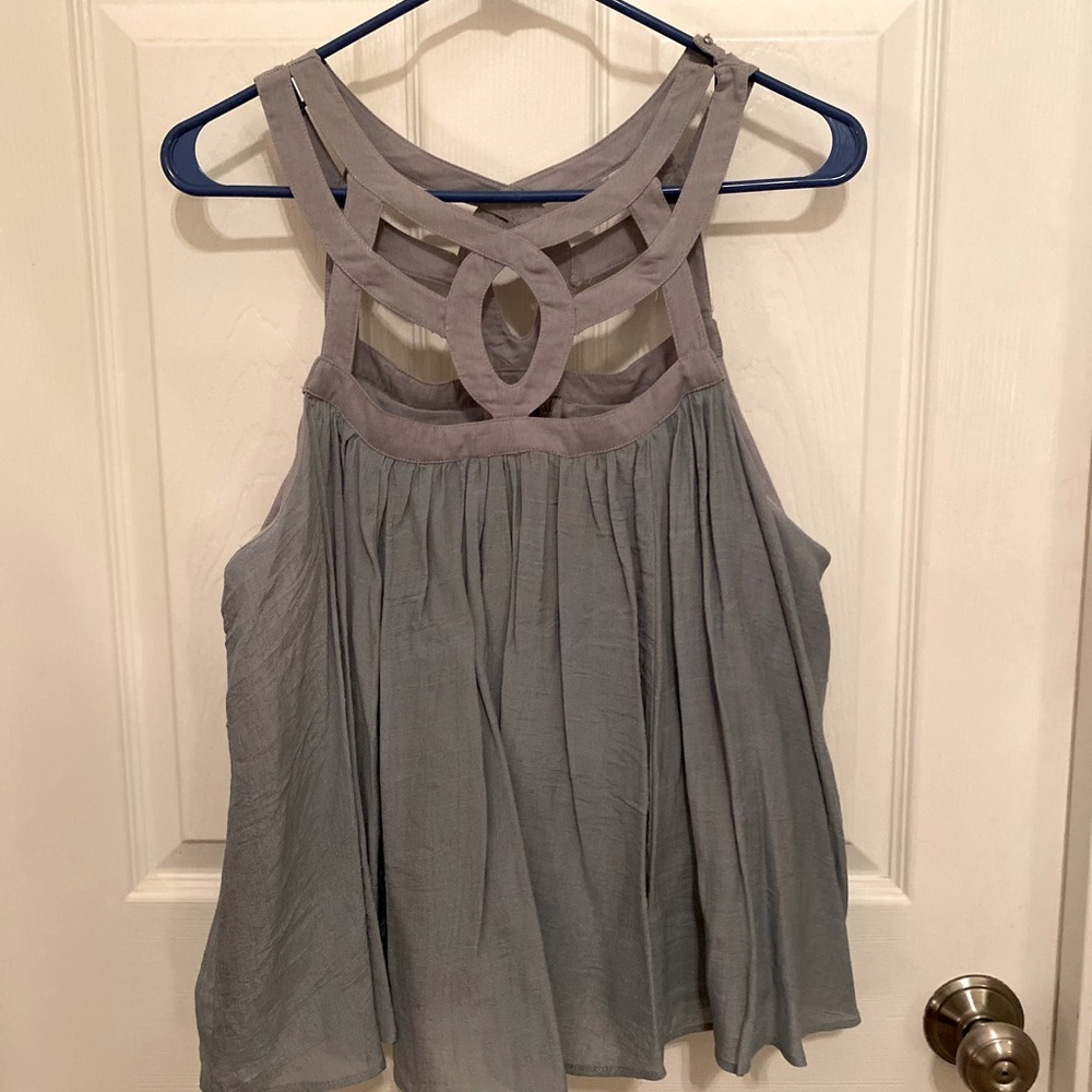 Sleeveless blouse